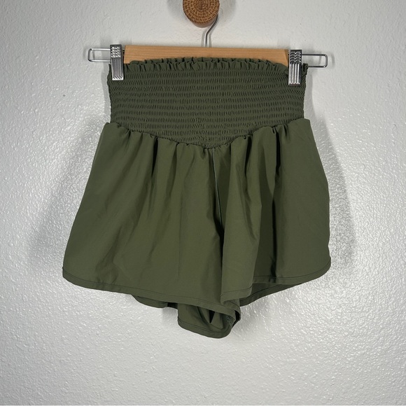 aerie Pants - Offline by Aerie Ruched Elastic Waist Olive green shorts
